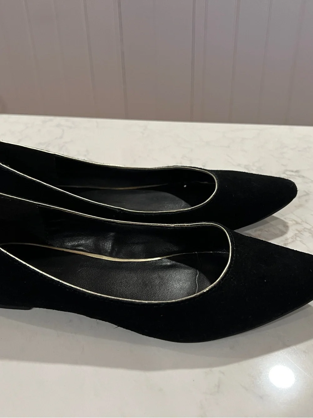 Banana Republic Black Pointed Toe Flats with Gold Trim, 7